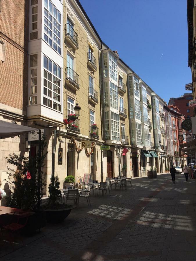 Camino De Santiago En Casco Historico Burgos Exterior foto